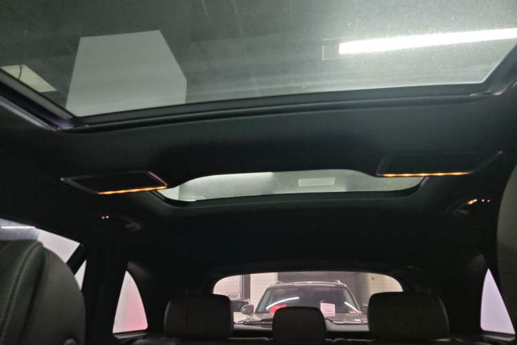 Used Mercedes-Benz GLC 2020 GLC 300 L 4MATIC Dynamic Edition Headliner
