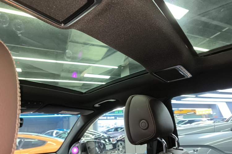 Used Mercedes-Benz GLC 2020 Facelifted GLC 260 L 4MATIC Dynamic Edition Headliner