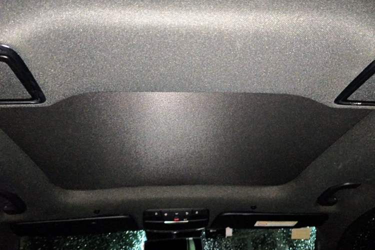 Used Mercedes-Benz GLC 2020 Facelift GLC 300 L 4MATIC Dynamic Edition Headliner