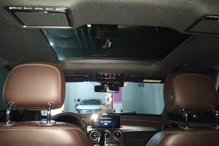 Used Mercedes-Benz GLC 2020 Facelifted GLC 260 L 4MATIC Dynamic Edition Headliner