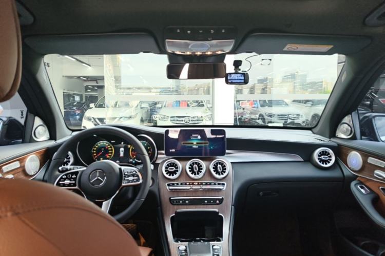 Used Mercedes-Benz GLC 2020 Facelifted GLC 300 L 4MATIC Luxury Edition Headliner