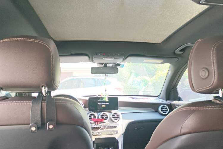 Used Mercedes-Benz GLC 2020 Facelift GLC 260 L 4MATIC Luxury Edition Headliner