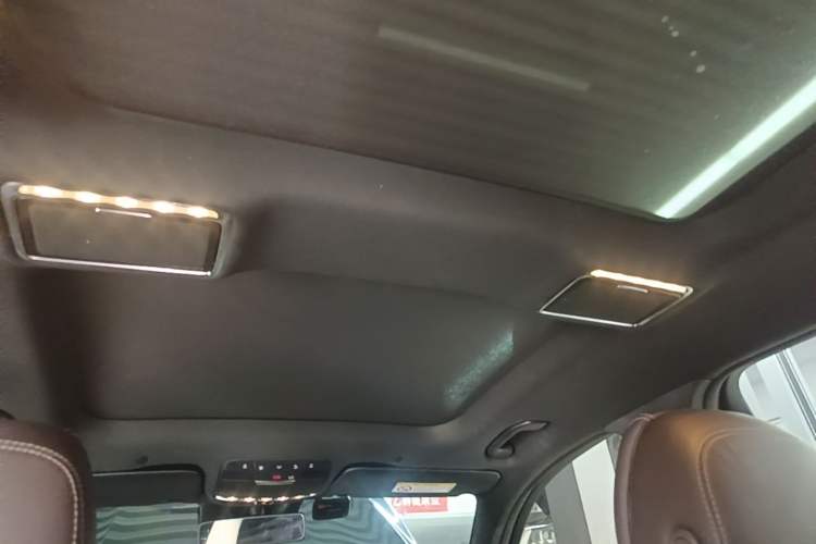 Used Mercedes-Benz GLC 2020 GLC 300 L 4MATIC Dynamic Edition Headliner