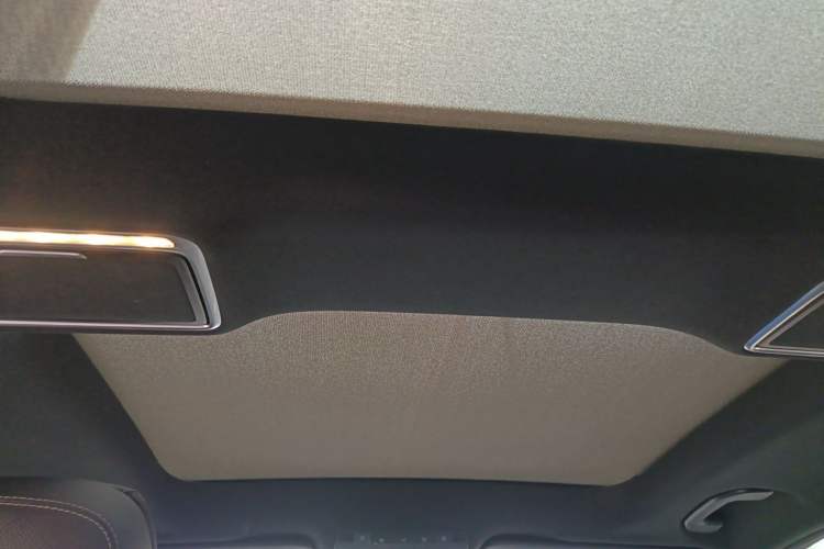 Used Mercedes-Benz GLC 2020 GLC 260 L 4MATIC Luxury Model Headliner