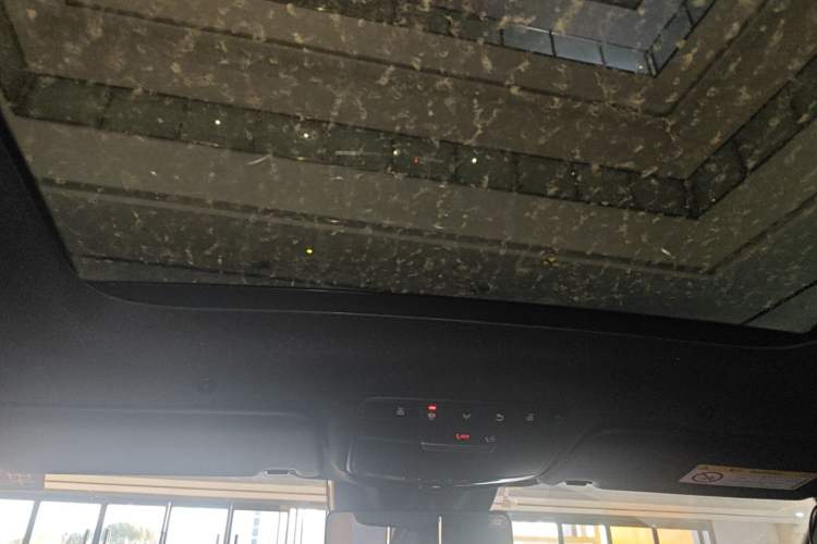 Used Mercedes-Benz GLC 2020 Facelift GLC 300 L 4MATIC Dynamic Edition Headliner