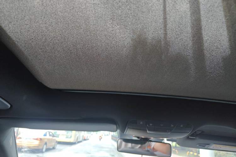 Used Mercedes-Benz GLC 2020 GLC 300 L 4MATIC Dynamic Edition Headliner
