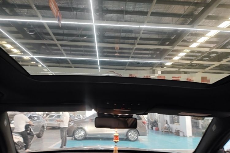Used Mercedes-Benz GLC 2020 Facelift GLC 300 L 4MATIC Dynamic Edition Headliner