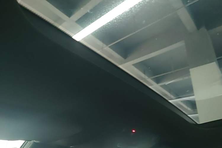 Used Mercedes-Benz GLC 2020 Facelift GLC 300 L 4MATIC Dynamic Edition Headliner