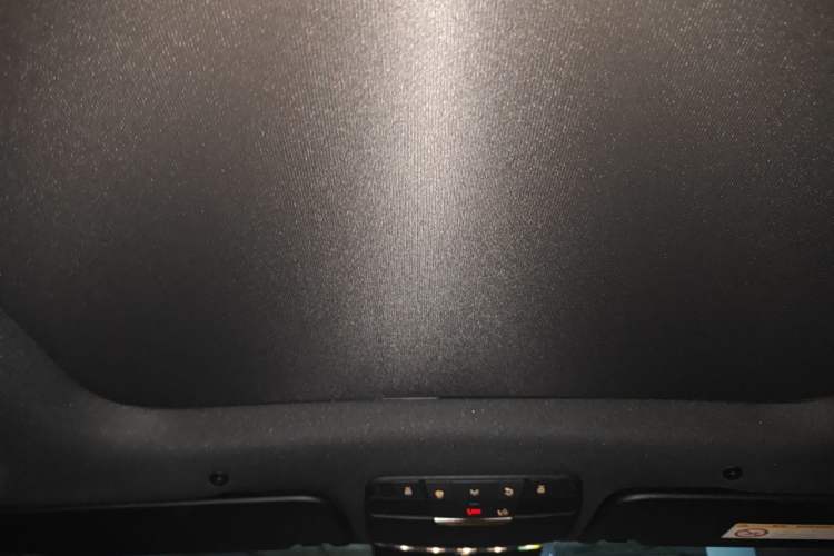 Used Mercedes-Benz GLC 2020 Facelift GLC 300 L 4MATIC Dynamic Edition Headliner