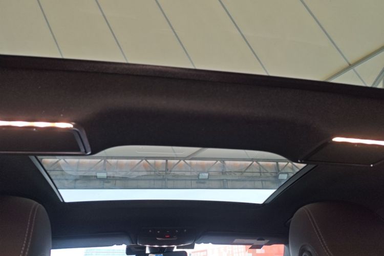 Used Mercedes-Benz GLC 2020 Facelifted GLC 260 L 4MATIC Dynamic Edition Headliner