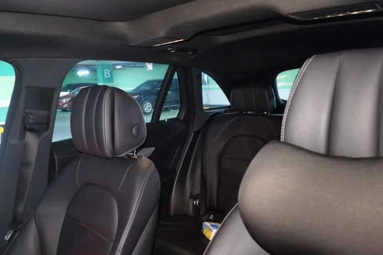 Used Mercedes-Benz GLC 2020 Facelifted GLC 260 L 4MATIC Dynamic Edition Headliner