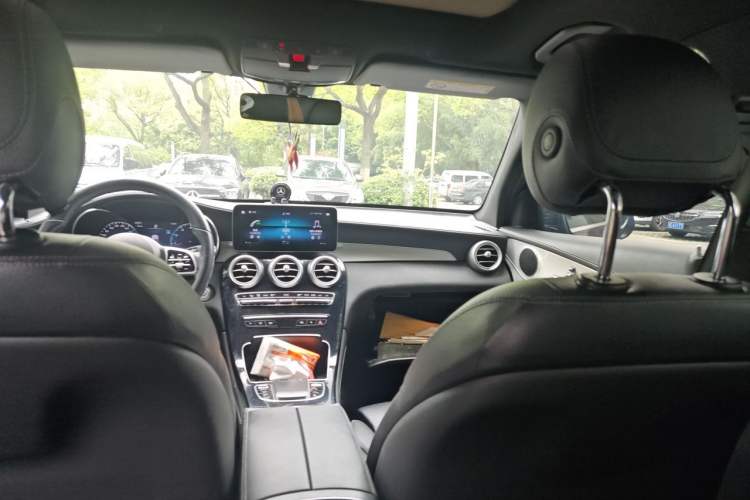 Used Mercedes-Benz GLC 2020 Facelifted GLC 260 L 4MATIC Dynamic Edition Headliner