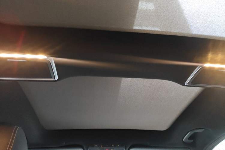 Used Mercedes-Benz GLC 2020 GLC 260 L 4MATIC Dynamic Model Headliner