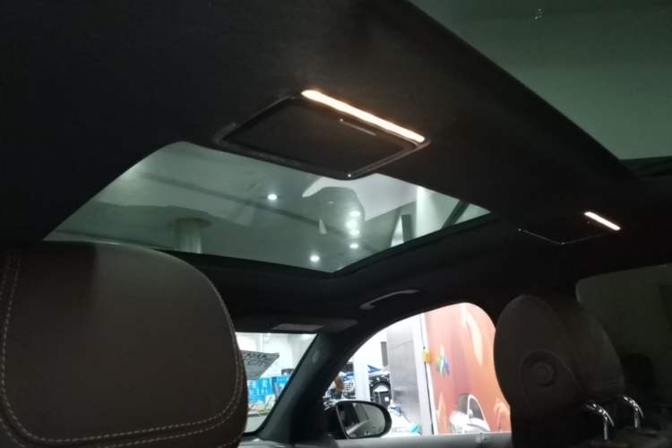 Used Mercedes-Benz GLC 2020 Facelifted GLC 260 L 4MATIC Dynamic Edition Headliner