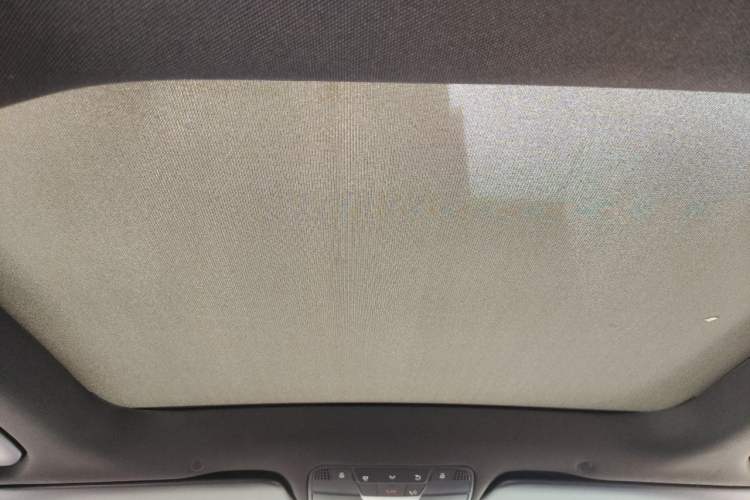 Used Mercedes-Benz GLC 2020 Facelift GLC 260 L 4MATIC Luxury Edition Headliner