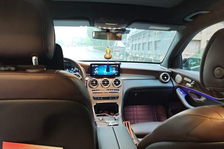 Used Mercedes-Benz GLC 2020 Facelift GLC 260 L 4MATIC Luxury Edition Headliner