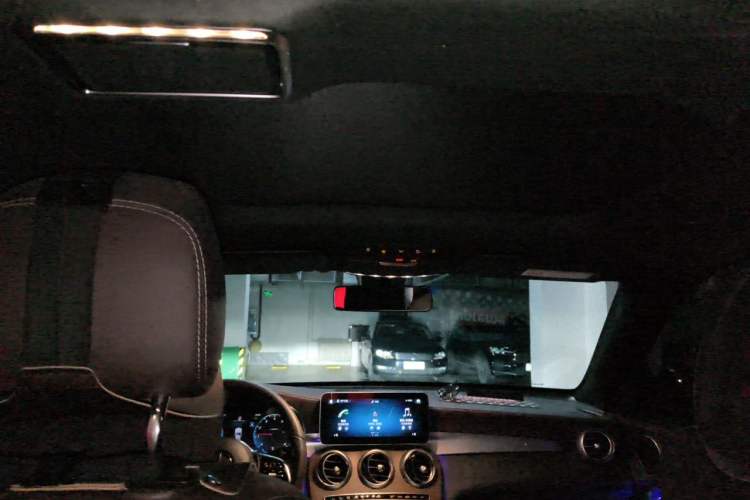Used Mercedes-Benz GLC 2020 Facelift GLC 260 L 4MATIC Luxury Edition Headliner