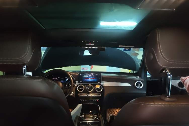 Used Mercedes-Benz GLC 2020 Facelifted GLC 260 L 4MATIC Dynamic Edition Headliner