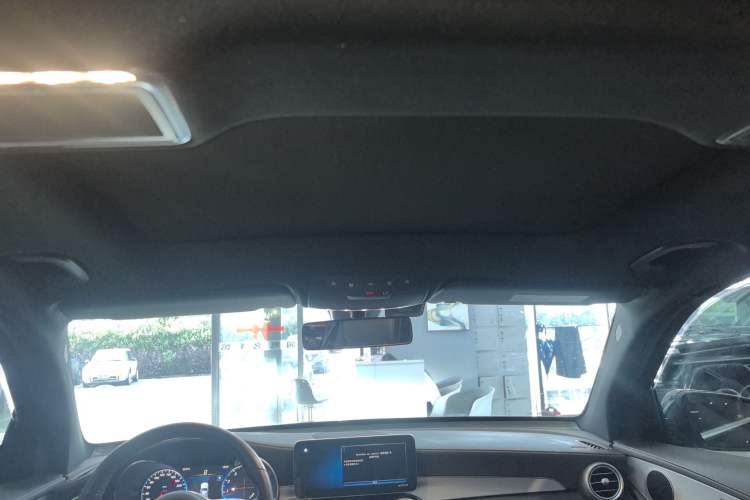 Used Mercedes-Benz GLC 2020 Facelifted GLC 260 L 4MATIC Dynamic Edition Headliner