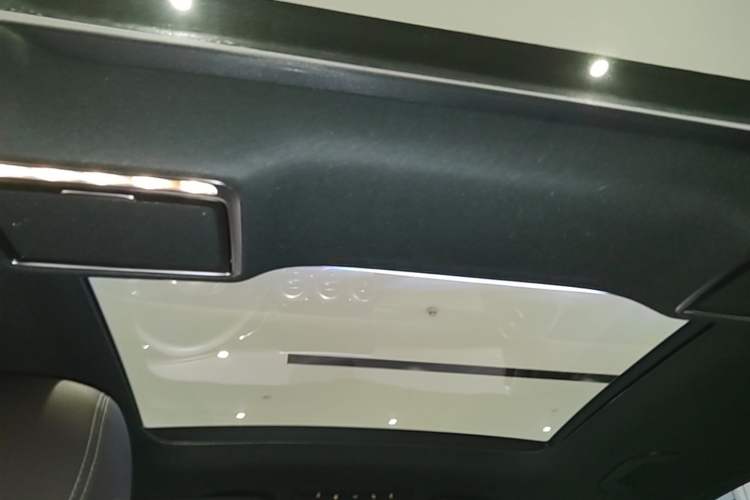 Used Mercedes-Benz GLC 2020 Facelifted GLC 260 L 4MATIC Dynamic Edition Headliner