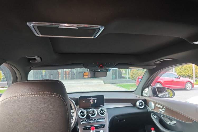 Used Mercedes-Benz GLC 2020 Facelift GLC 260 L 4MATIC Luxury Edition Headliner