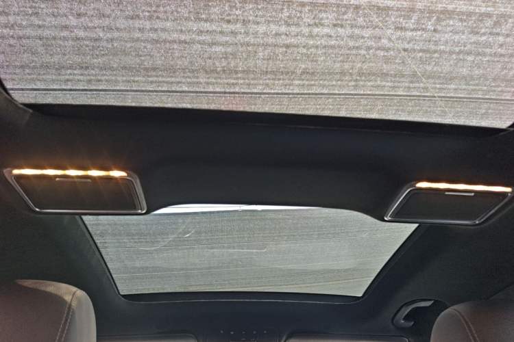 Used Mercedes-Benz GLC 2020 GLC 260 L 4MATIC Dynamic Model Headliner