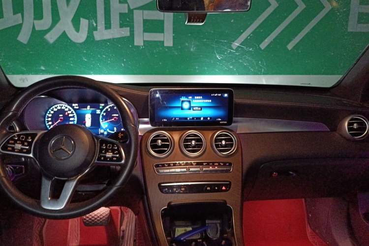 Used Mercedes-Benz GLC 2020 Facelift GLC 300 L 4MATIC Dynamic Edition Headliner