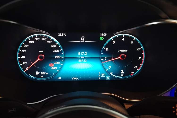Used Mercedes-Benz GLC 2020 GLC 300 L 4MATIC Luxury Model Instrument Cluster