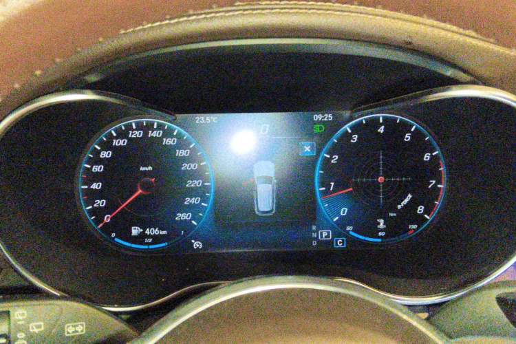 Used Mercedes-Benz GLC 2020 Facelift GLC 260 L 4MATIC Luxury Edition Instrument Cluster