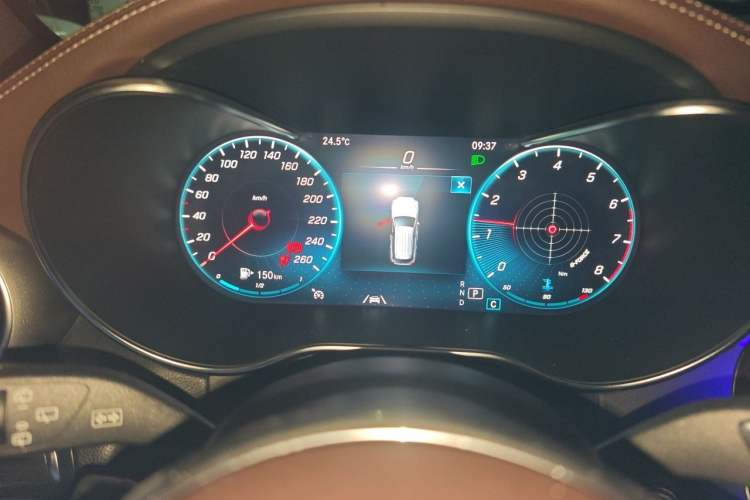 Used Mercedes-Benz GLC 2020 GLC 300 L 4MATIC Luxury Model Instrument Cluster