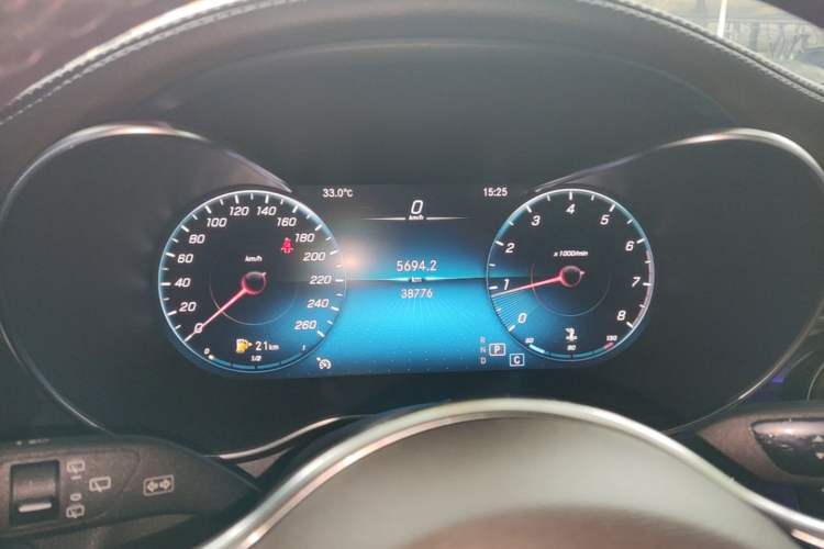 Used Mercedes-Benz GLC 2020 Facelift GLC 260 L 4MATIC Luxury Edition Instrument Cluster
