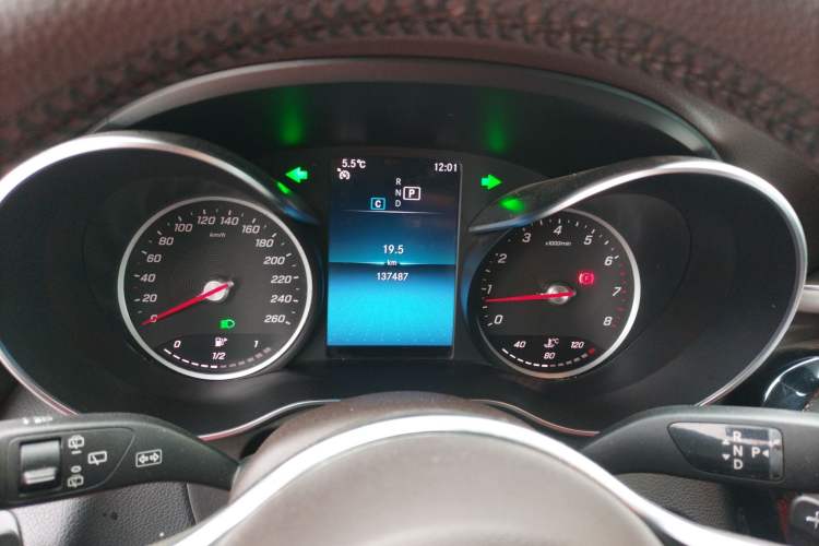Used Mercedes-Benz GLC 2020 GLC 260 L 4MATIC Dynamic Model Instrument Cluster