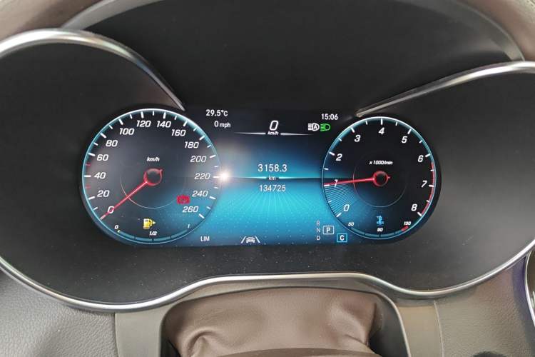 Used Mercedes-Benz GLC 2020 GLC 300 L 4MATIC Luxury Model Instrument Cluster