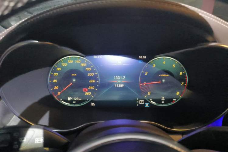 Used Mercedes-Benz GLC 2020 GLC 260 L 4MATIC Luxury Model Instrument Cluster