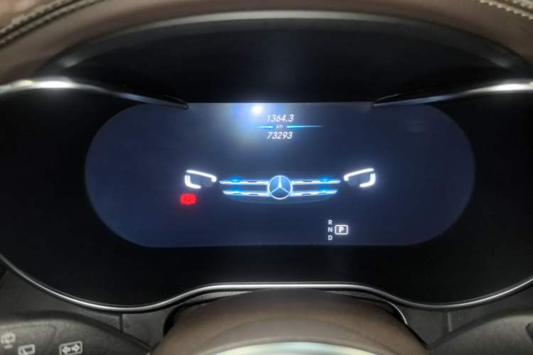 Used Mercedes-Benz GLC 2020 GLC 300 L 4MATIC Luxury Model Instrument Cluster