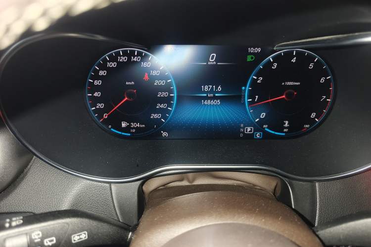 Used Mercedes-Benz GLC 2020 Facelift GLC 260 L 4MATIC Luxury Edition Instrument Cluster