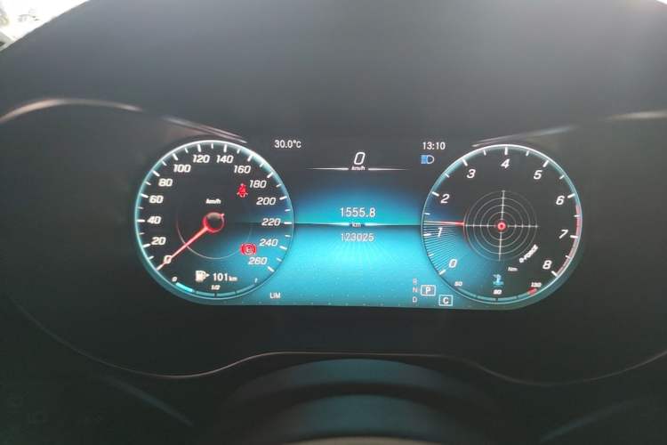 Used Mercedes-Benz GLC 2020 Facelifted GLC 260 L 4MATIC Dynamic Edition Instrument Cluster