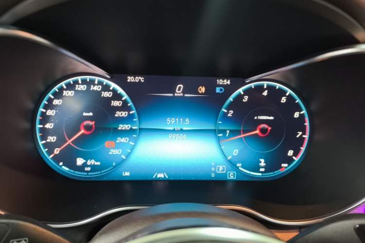 Used Mercedes-Benz GLC 2020 GLC 300 L 4MATIC Luxury Model Instrument Cluster