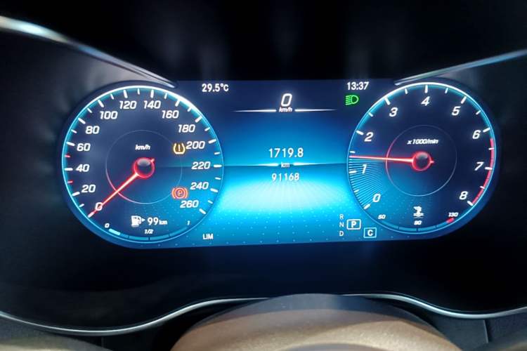 Used Mercedes-Benz GLC 2020 Facelift GLC 260 L 4MATIC Luxury Edition Instrument Cluster