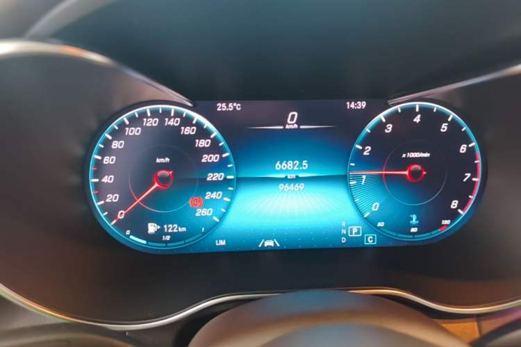 Used Mercedes-Benz GLC 2020 GLC 300 L 4MATIC Dynamic Edition Instrument Cluster