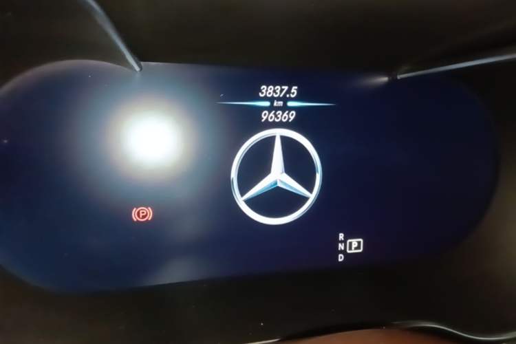 Used Mercedes-Benz GLC 2020 GLC 260 L 4MATIC Luxury Model Instrument Cluster