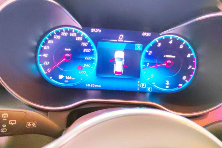 Used Mercedes-Benz GLC 2020 GLC 260 L 4MATIC Luxury Model Instrument Cluster