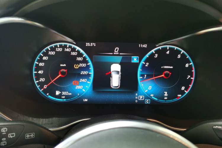 Used Mercedes-Benz GLC 2020 Facelift GLC 260 L 4MATIC Luxury Edition Instrument Cluster