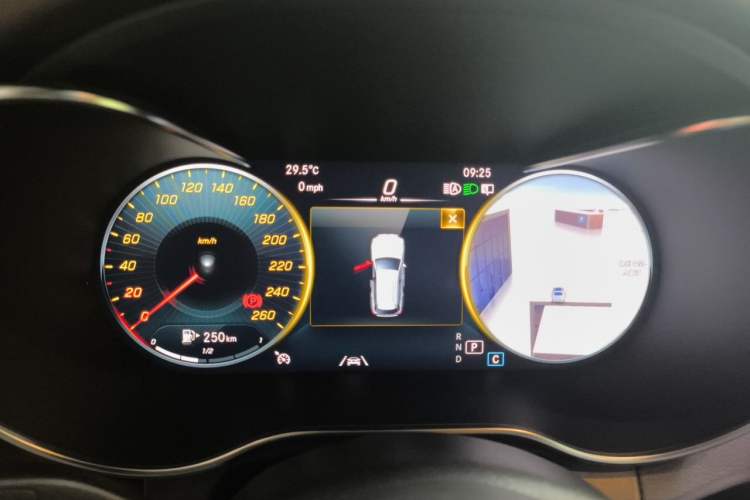 Used Mercedes-Benz GLC 2020 GLC 300 L 4MATIC Luxury Model Instrument Cluster