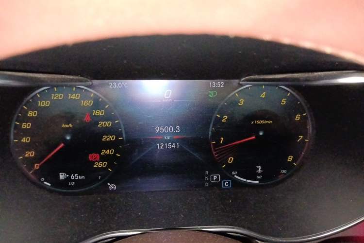 Used Mercedes-Benz GLC 2020 GLC 260 L 4MATIC Luxury Model Instrument Cluster