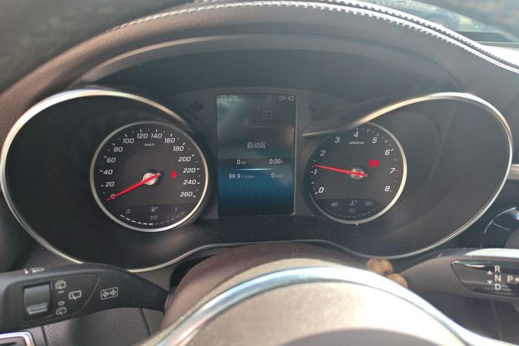 Used Mercedes-Benz GLC 2020 GLC 260 L 4MATIC Dynamic Model Instrument Cluster