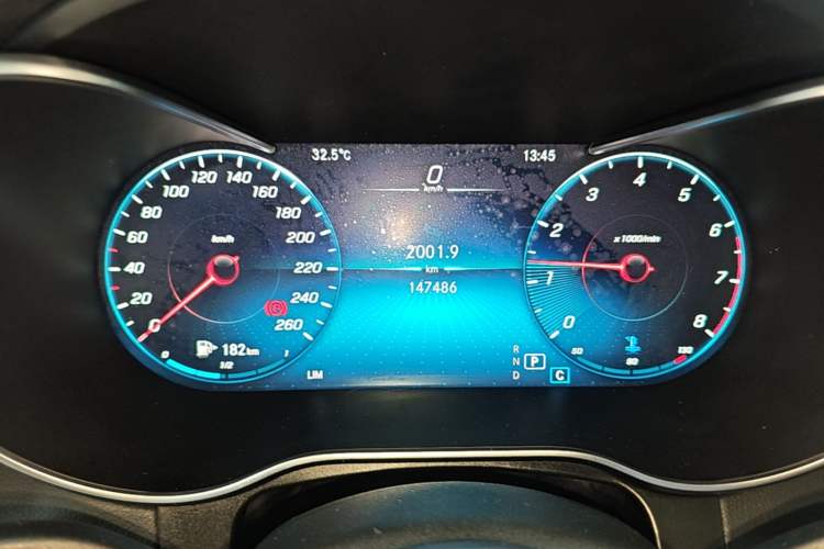 Used Mercedes-Benz GLC 2020 GLC 260 L 4MATIC Luxury Model Instrument Cluster
