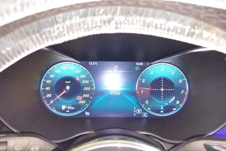 Used Mercedes-Benz GLC 2020 GLC 260 L 4MATIC Luxury Model Instrument Cluster
