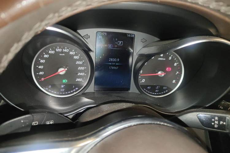 Used Mercedes-Benz GLC 2020 GLC 260 L 4MATIC Dynamic Model Instrument Cluster