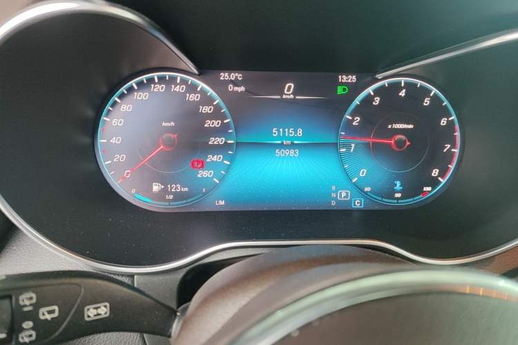 Used Mercedes-Benz GLC 2020 Facelifted GLC 260 L 4MATIC Dynamic Edition Instrument Cluster